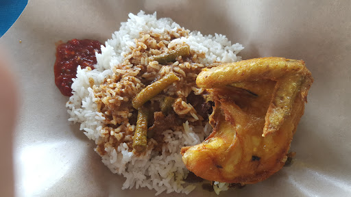Nasi Berlauk Ala Kak Wok
