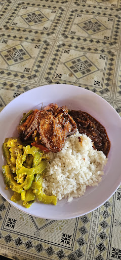 Nasi Campur Kak Zah