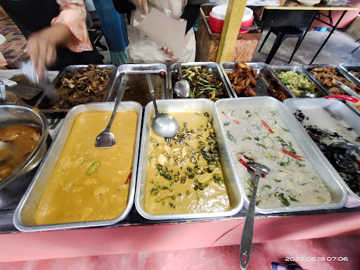 Kedai Makan Nasi Ulam Ike Ngase