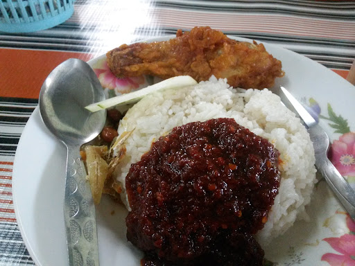 Warong SuTai @ Warung Nek Munah