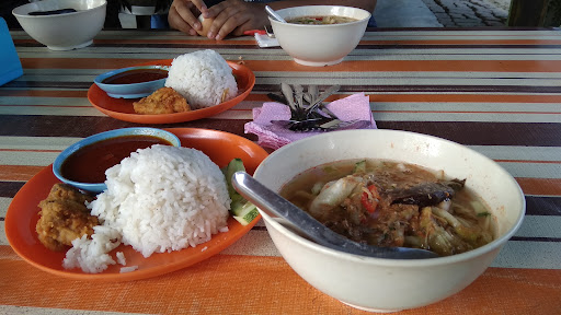 Laksa Lubuk Dapur Kayu Kak Ma