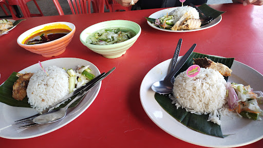 Nasi Dagang Atas Tol - Kg Atas Tol