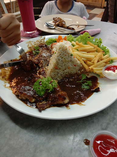 Restoran Limbong Station