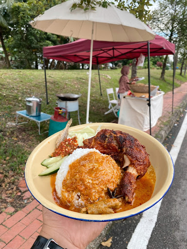 Nasi Gulai Isteri (Kulai)