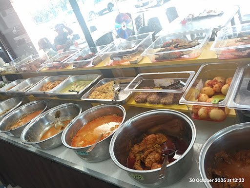 Warung Langkah Suok