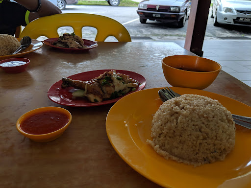 Nasi Ayam Gemas Parit Raja
