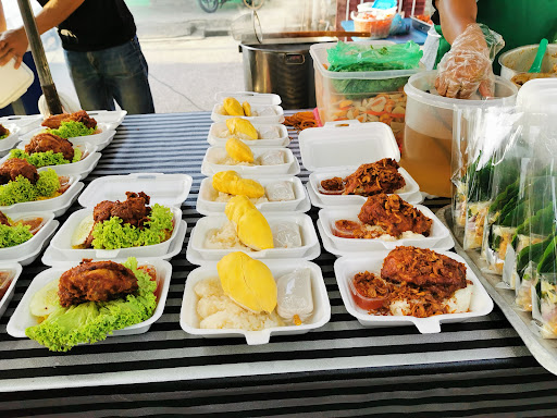 Pasar Malam Ayer Hangat (Jumaat)