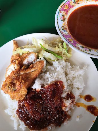 Nasi Lauk Terbaik di Parit Raja 1 nasi lauk terbaik di parit raja