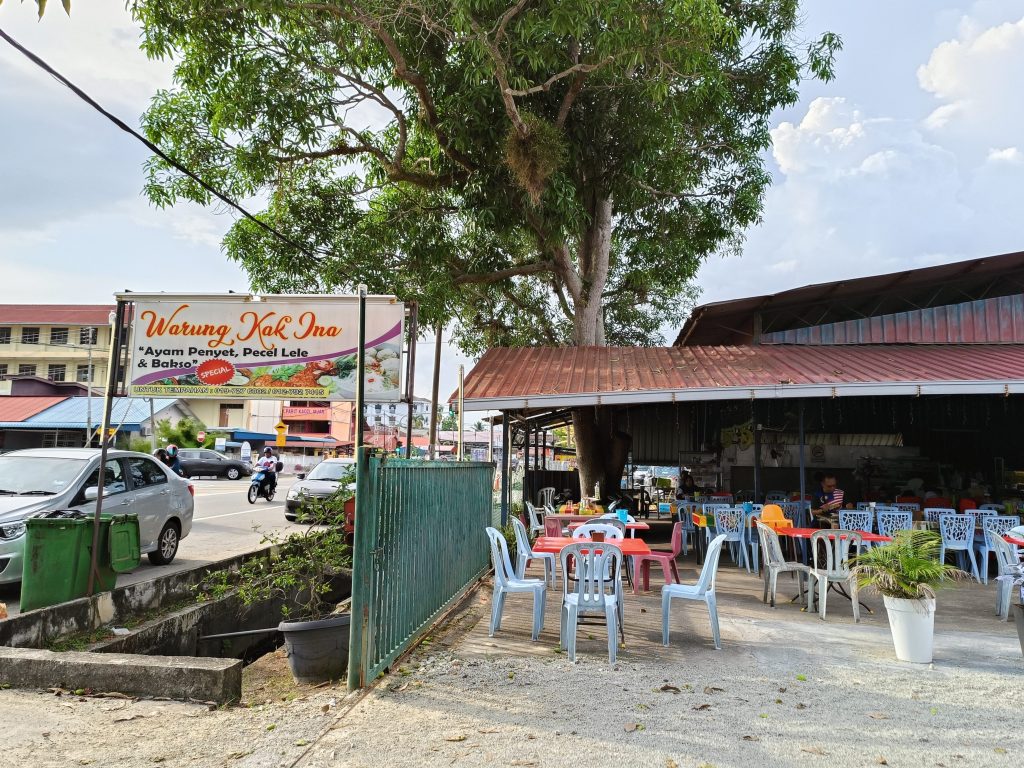 warung kak ina